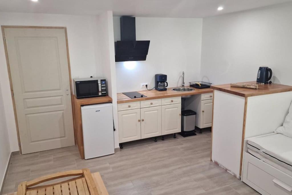 Ferienwohnung Ariege, Agreable T2 En Bord De Riviere Val-de-Sos Exterior foto